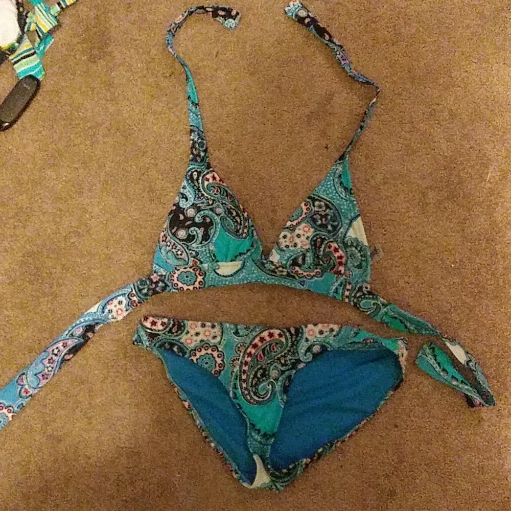 Bathing suit
